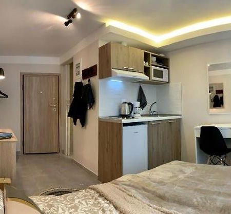 Center Deluxe Studio Thessaloníki Exteriör bild